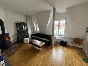Lichtdurchflutete 4-Zimmer-DG-Wohnung im Altbau - Lübeck St. Jürgen