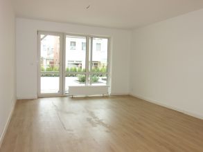 Bad Schwartau - renovierte 4-Zimmer-Wohnung mit Terrasse  in zentraler Lage