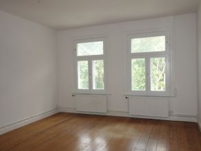 3 1/2-Zimmer-DG-Altbau-Wohnung Nähe Burgfeld