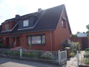 Doppelhaushälfte in ruhiger Lage in Lübeck Krempelsdorf auf sonnigem Süd-West-Grundstück