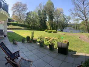 Traumhafte 2-Zimmer-Wohnung mit Terrasse und Blick auf die Wakenitz!