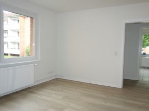 Erstbezug nach Modernisierung! 2 1/2-Zimmer-Wohnung Nähe Lohmühle