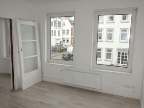 Alt St. Jürgen - lichtdurchflutete 3-Zimmer-Wohnung in unmittelbarer Nähe zur Altstadt und Wakenitz