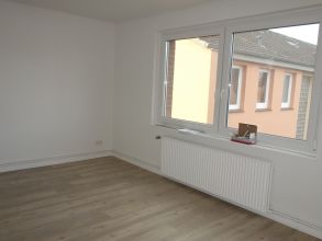 Erstbezug nach Modernisierung! 2 1/2-Zimmer-Wohnung Nähe Lohmühle