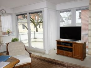 Bad Schwartau - attraktive 4-Zimmer-Maisonette-Wohnung in zentraler und ruhiger Lage mit Balkon
