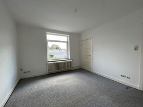 St. Lorenz-Süd -renovierte lichtdurchflutete 2-Zimmer Wohnung mit großzügigen Badezimmer!