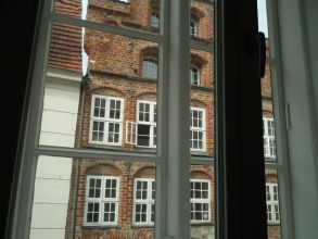 Exklusives Wohnen in der historischen Altstadt - Maisonette-Wohnung mit großem Balkon